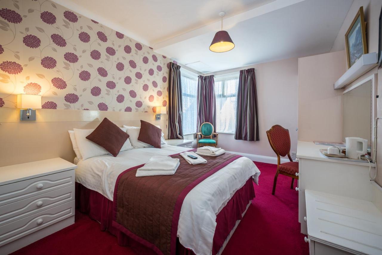 Barrowfield 3* New Quay
